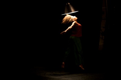 Kenia Bernal Gonzalez solo with lamp Seikes