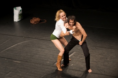 grotesque thumbs up position © Alec Kinnear