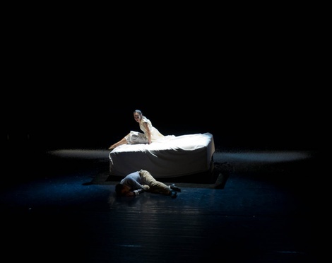 Juliet discovers dead Romeo 12
