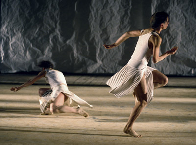 Marion Ballester and Anna Teresa De Keeersmaeker in Desh/Dhun