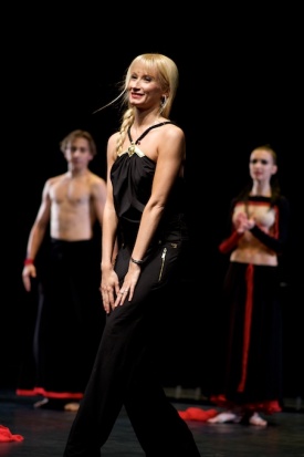 Karina Sarkissova applause