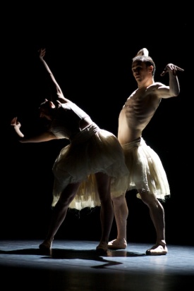 broken wings Ekaterina Davydov Samuel Columbet 4
