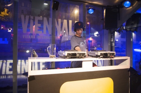 DJ on Viennale Badeschiff