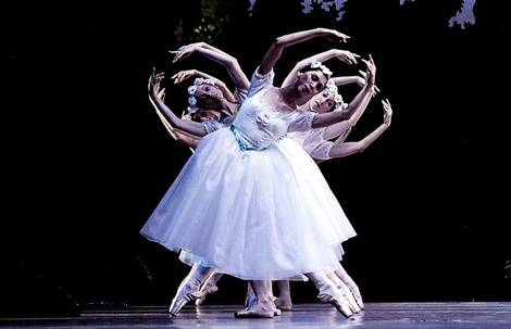 Staatsoper corps de ballet La Sylphide