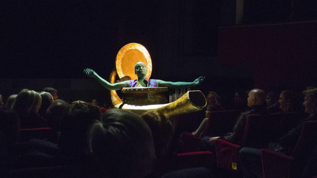 1001-Nights-Genie-in-Volksoper-audience-1200