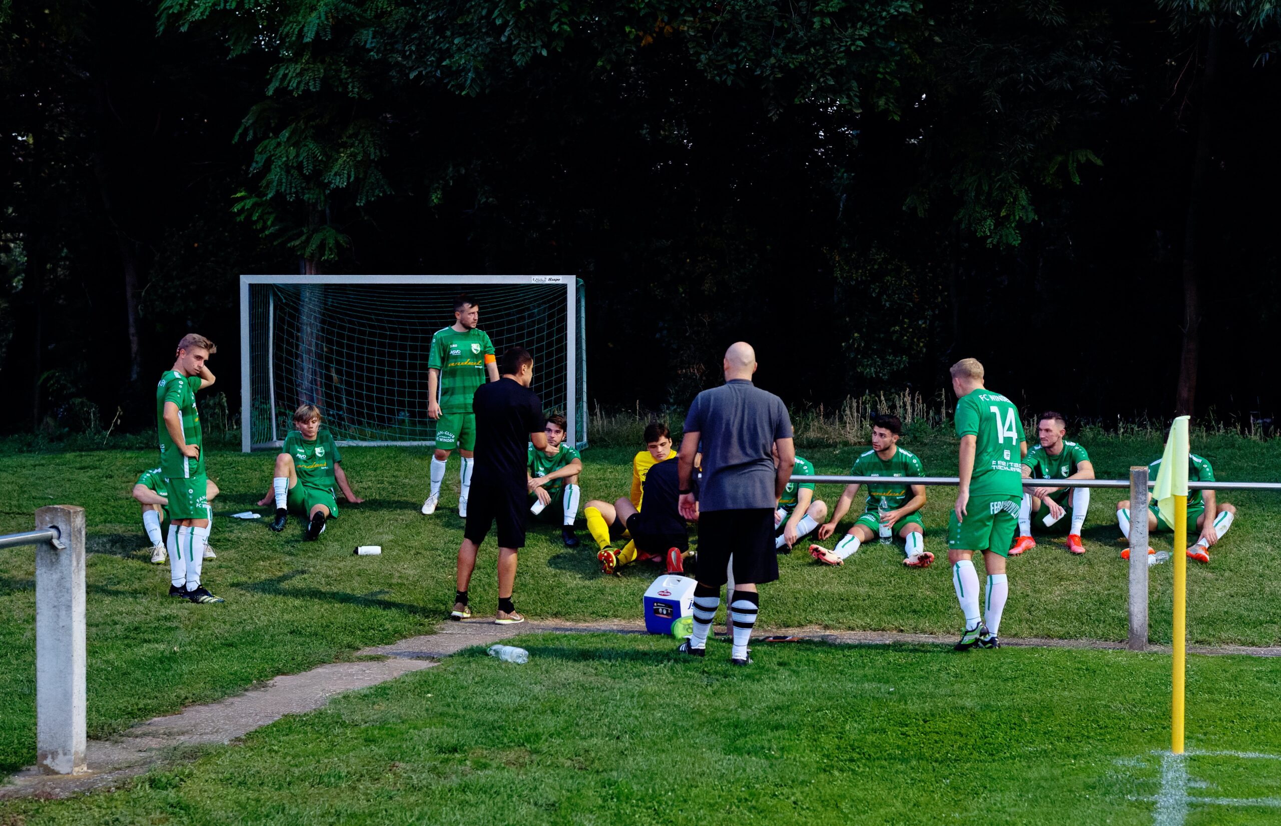 Zoltan Fekete half-time meeting